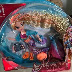 Mermaid High Finly